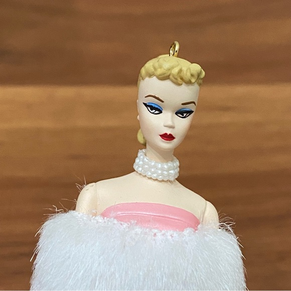 Vintage 1996 Hallmark Keepsake Enchanted Evening Barbie Christmas Tree Ornament - Picture 8 of 13